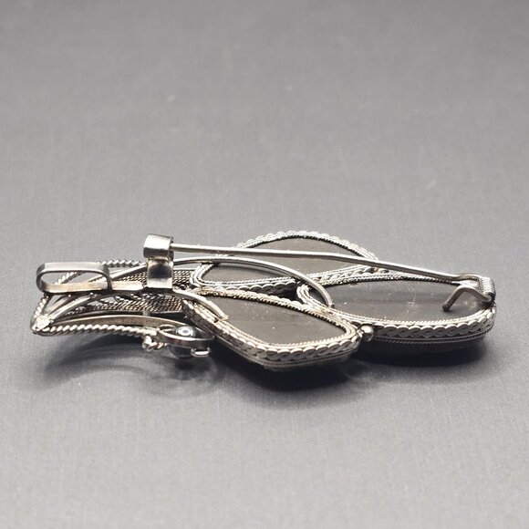 VTG Goldstone Leaf Brooch Pendant 2.25" Silver Tone Green Glass Hematite Accents - Picture 6 of 11